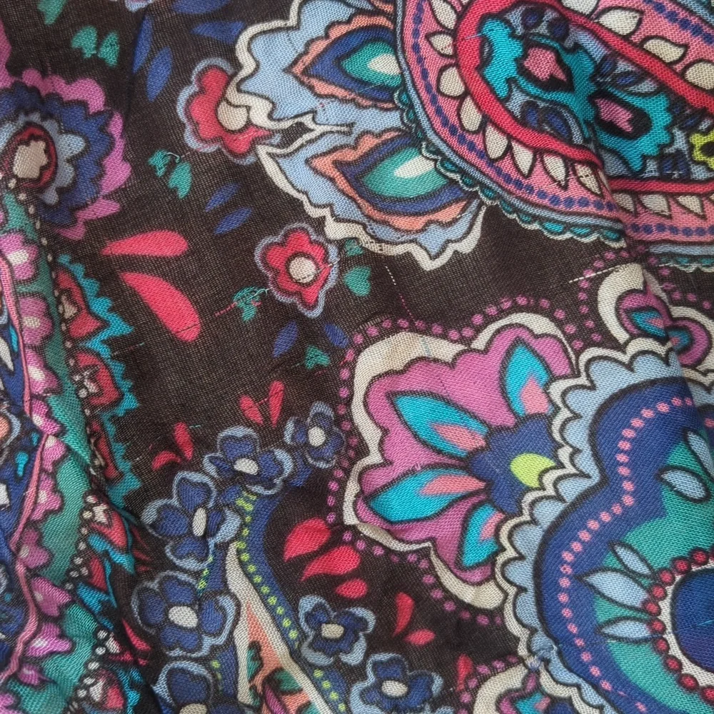 Vera Bradley | Multicolored Paisley Scarf Fringed - Picture 3 of 6